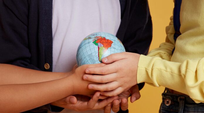 Διαπολιτισμική Εκπαίδευση & Υποστήριξη Προσφύγων / Μεταναστών