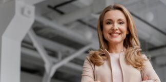 Επίδομα 2.600€ σε άνεργες γυναίκες έως 49 ετών